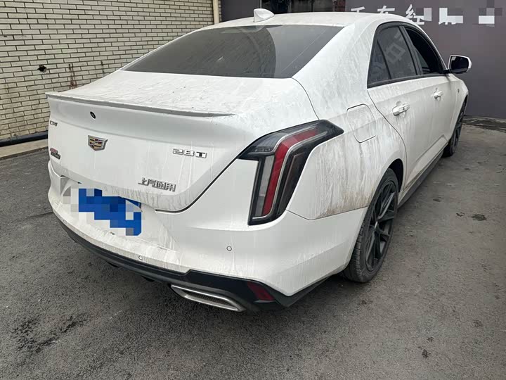 Фото 9 - Cadillac CT4