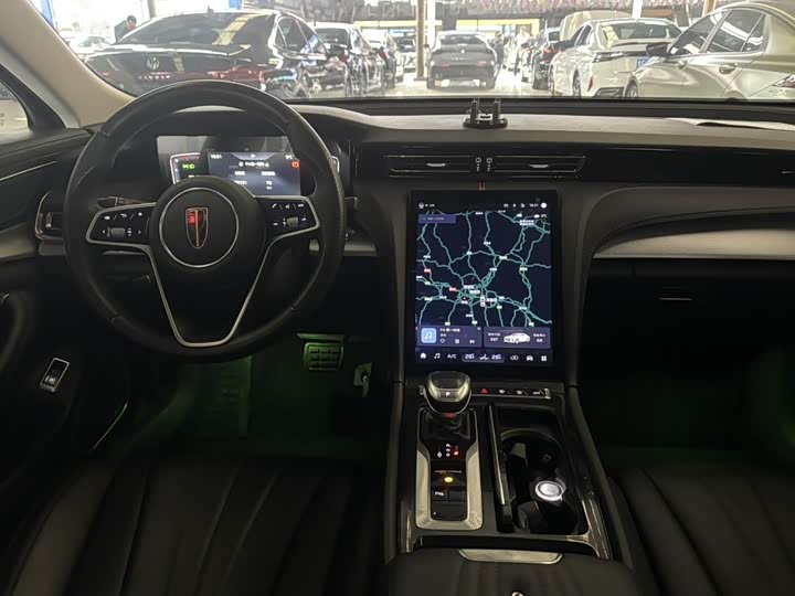 Фото 9 - Hongqi H5