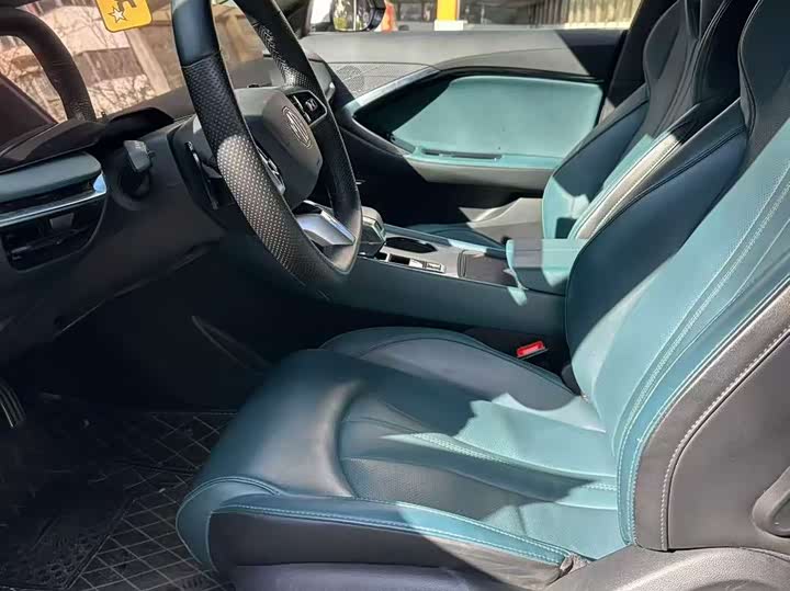 Фото 6 - MG Motor 7