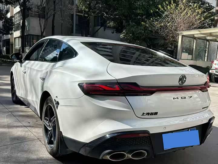 Фото 7 - MG Motor 7