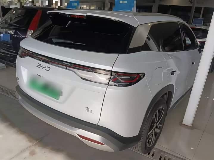 Фото 8 - BYD Song L DM-i Hybrid