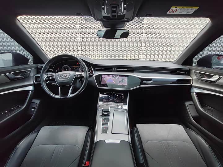 Фото 7 - Audi A6L