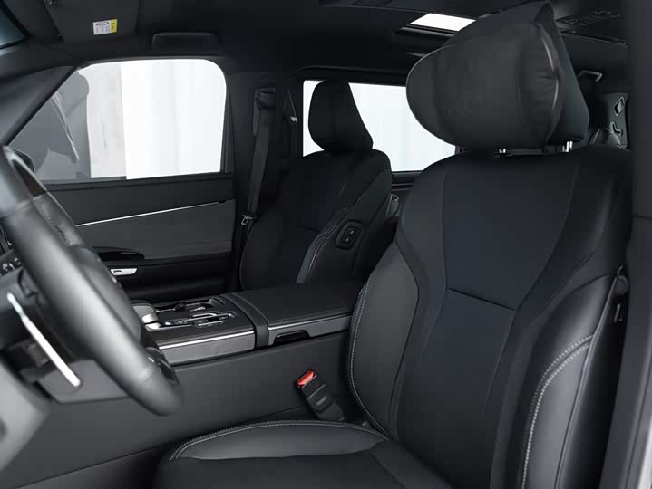 Фото 8 - Lexus LM