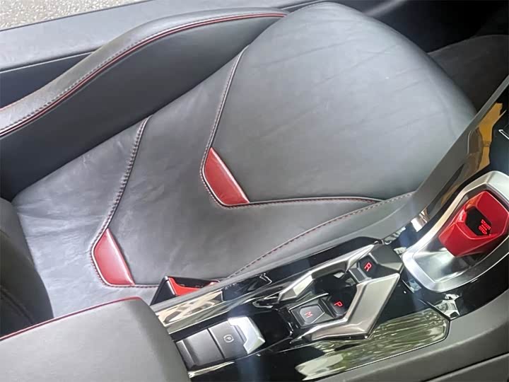 Фото 6 - Lamborghini Huracán