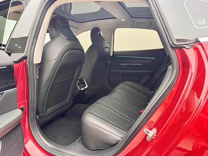 Фото 6 - XPeng P7