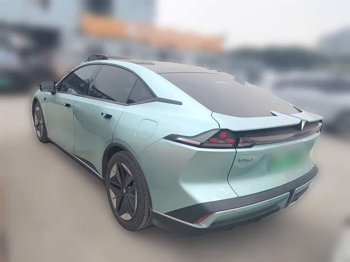 Фото 9 - Changan Deepal SL03