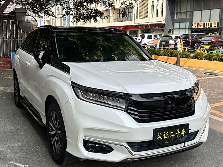 Фото 3 - Honda Avancier