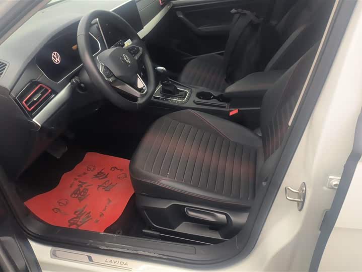 Фото 9 - Volkswagen Lavida