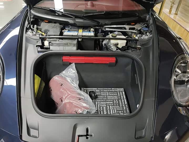 Фото 4 - Porsche 911