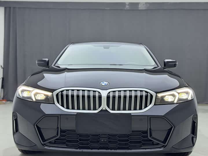 Фото 2 - BMW 3 Series