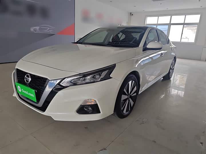 Фото 2 - Nissan Teana