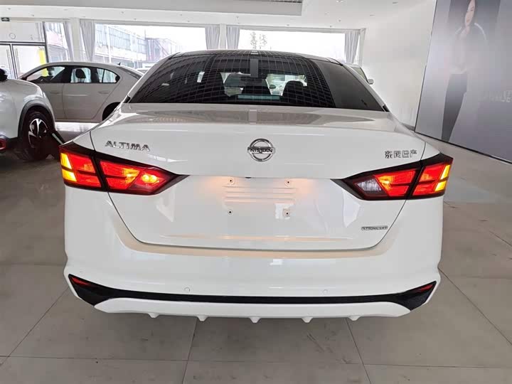 Фото 6 - Nissan Teana