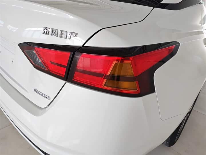 Фото 8 - Nissan Teana