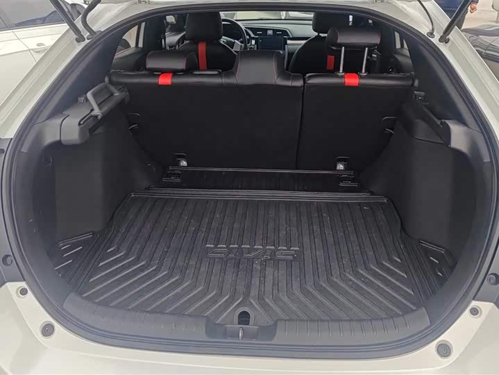 Фото 4 - Honda Civic