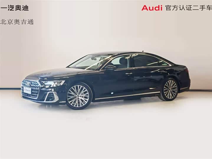 Фото 1 - Audi A8