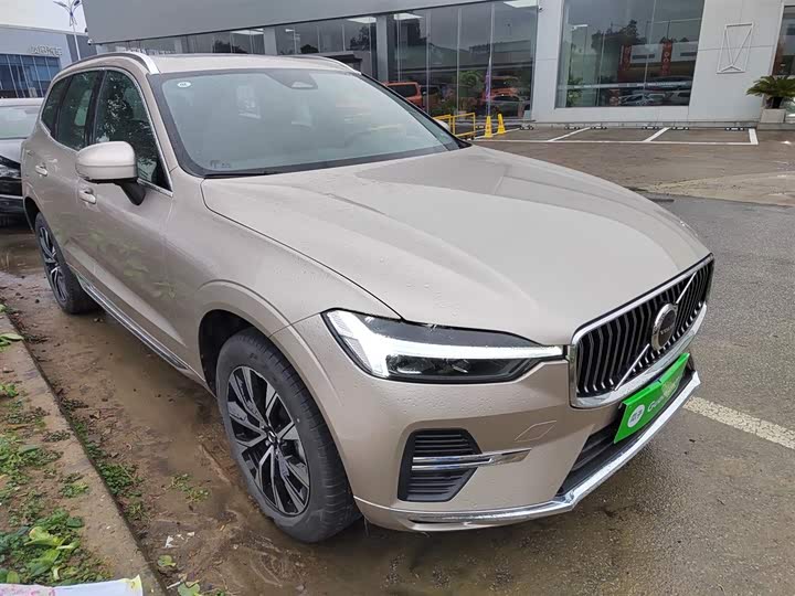 Фото 4 - Volvo XC60