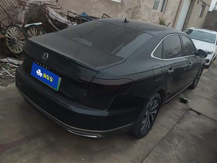 Фото 3 - Volkswagen Passat Hybrid