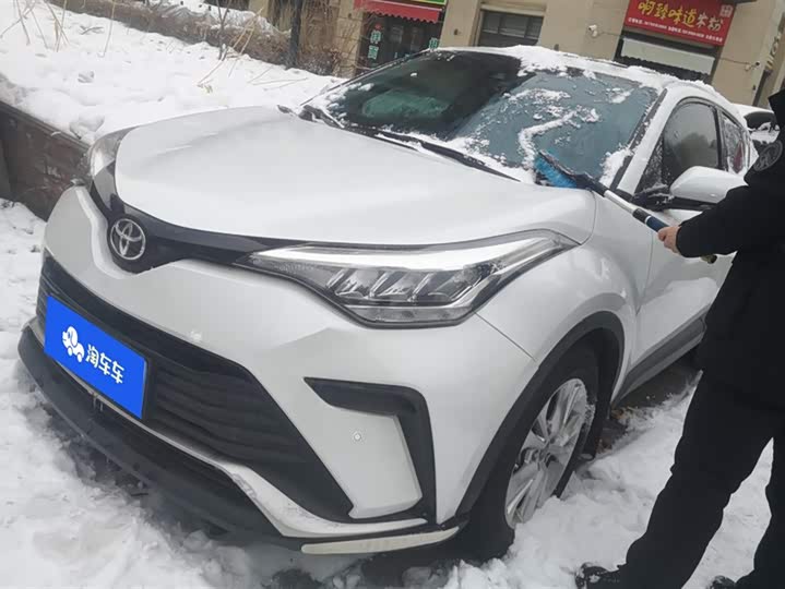 Фото 1 - Toyota Izoa