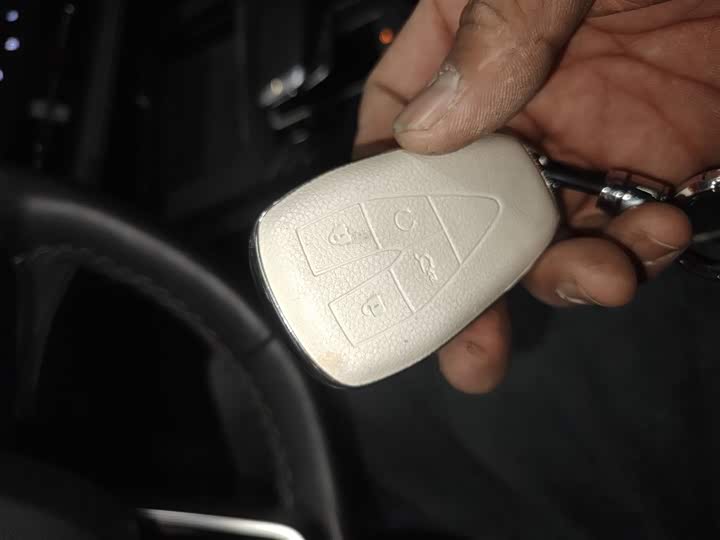 Фото 9 - Changan UNI-K