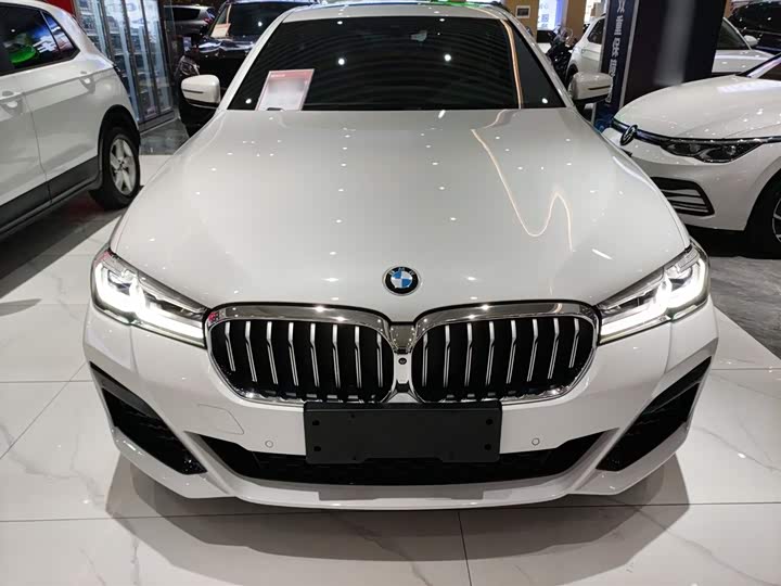 Фото 3 - BMW 5 Series