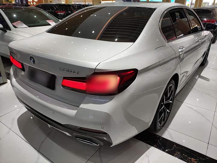 Фото 7 - BMW 5 Series