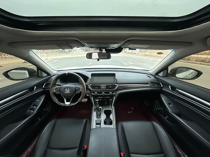 Фото 5 - Honda Accord