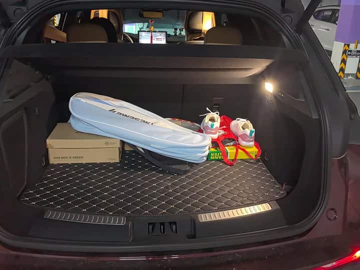 Фото 4 - Lincoln Corsair