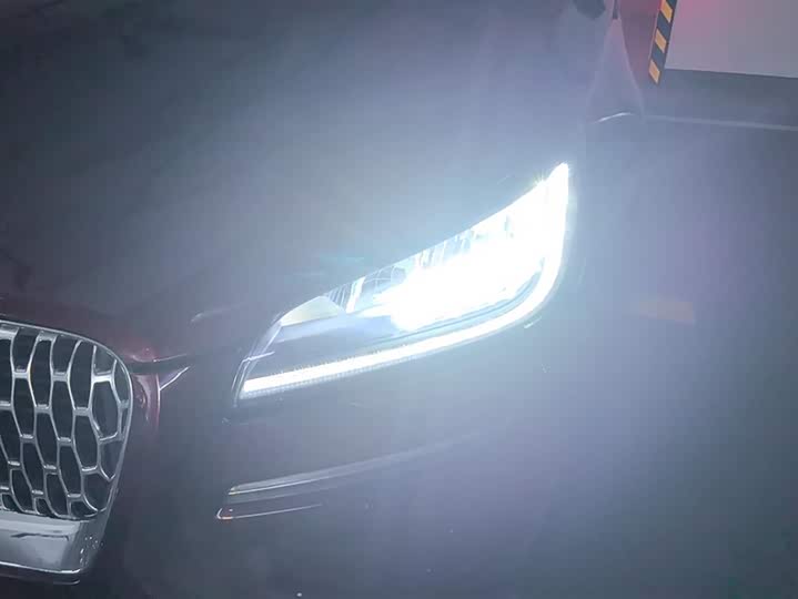 Фото 5 - Lincoln Corsair