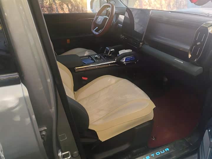 Фото 8 - Jetour T2