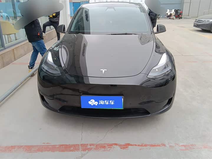 Фото 2 - Tesla Model Y
