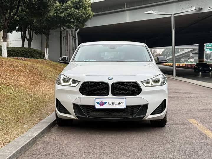 Фото 2 - BMW X2