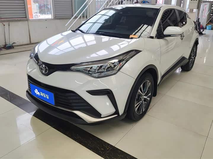 Фото 1 - Toyota Izoa