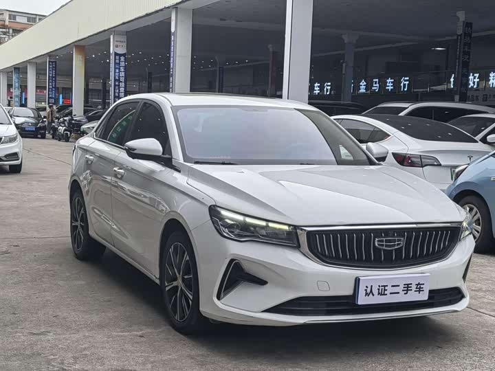 Фото 3 - Geely Emgrand