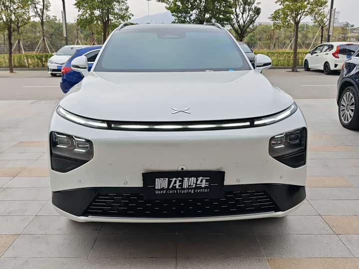 Фото 2 - XPeng G9