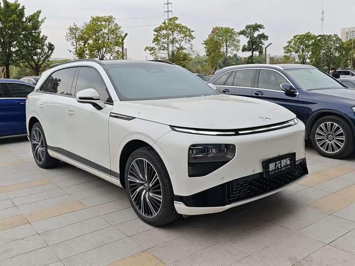 Фото 3 - XPeng G9