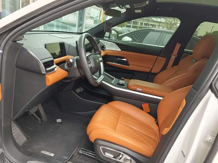 Фото 4 - XPeng G9