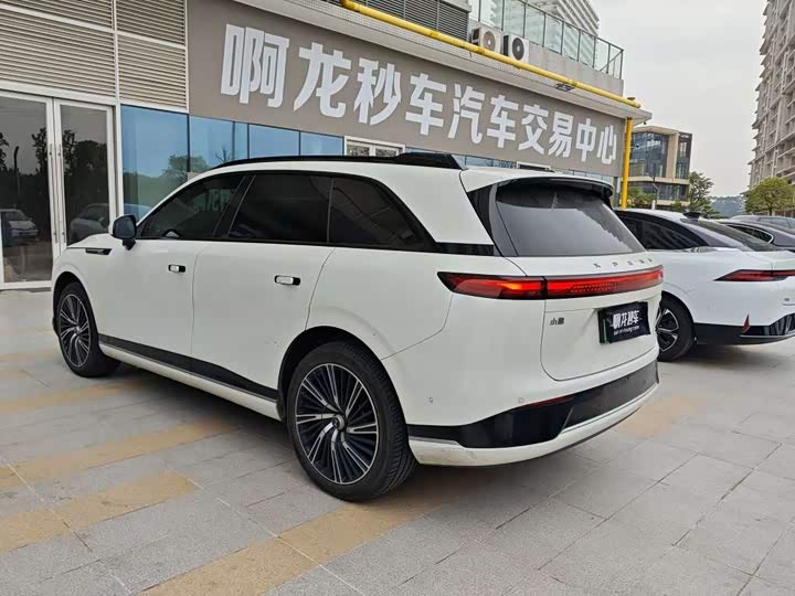 Фото 8 - XPeng G9