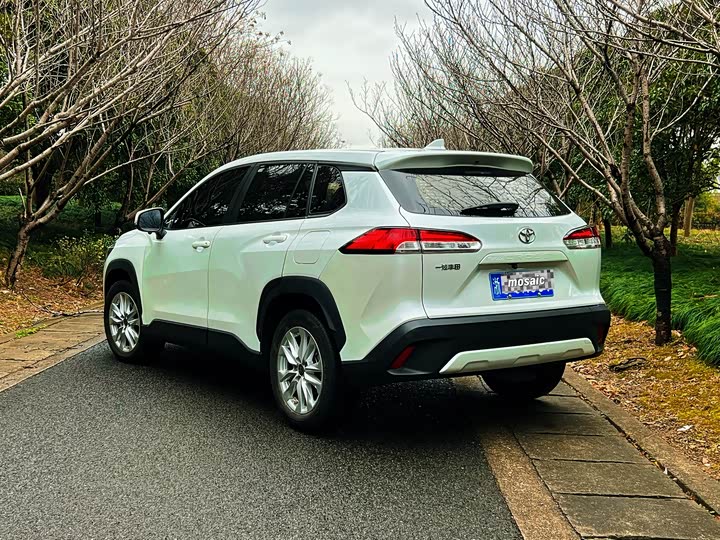 Фото 3 - Toyota Corolla Cross