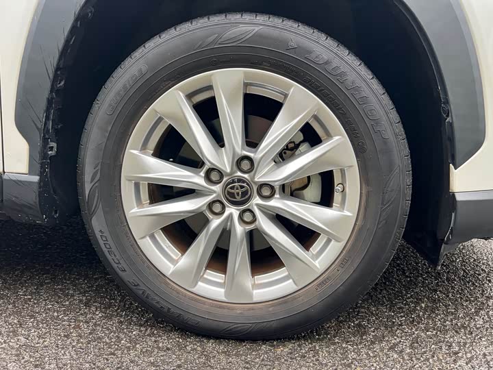 Фото 9 - Toyota Corolla Cross