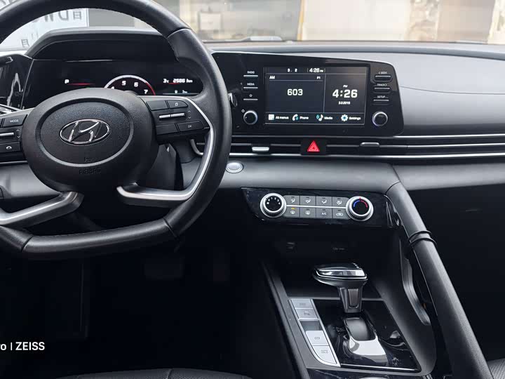 Фото 6 - Hyundai Elantra N line