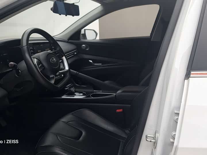 Фото 7 - Hyundai Elantra N line