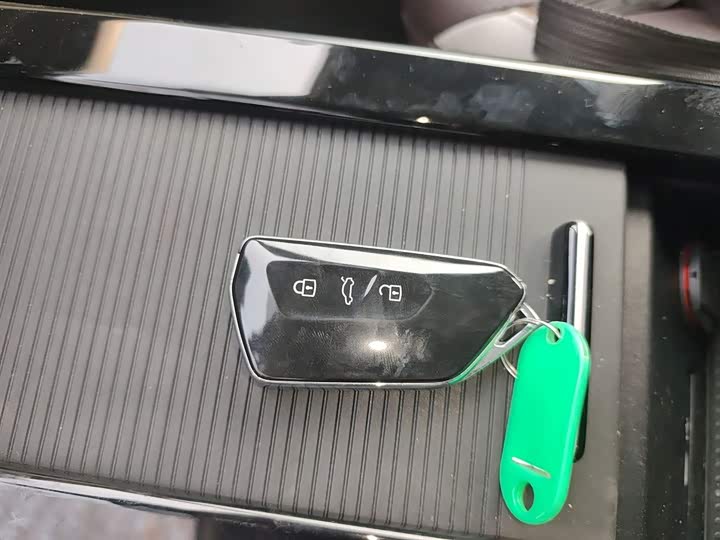 Фото 9 - Volkswagen Tavendor