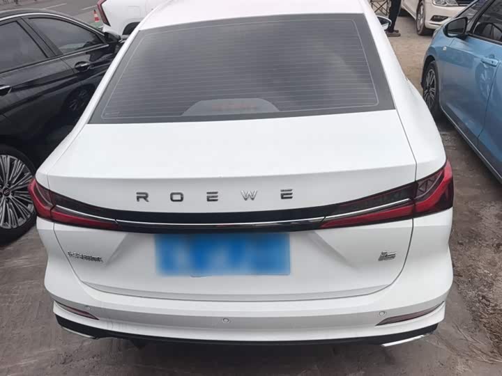 Фото 6 - Roewe i5