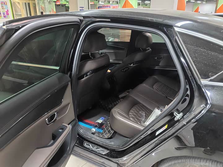 Фото 5 - BYD Han