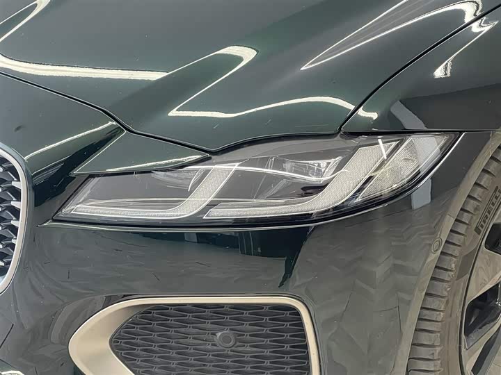 Фото 9 - Jaguar XF L