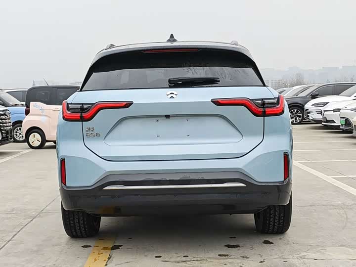 Фото 6 - Nio ES6