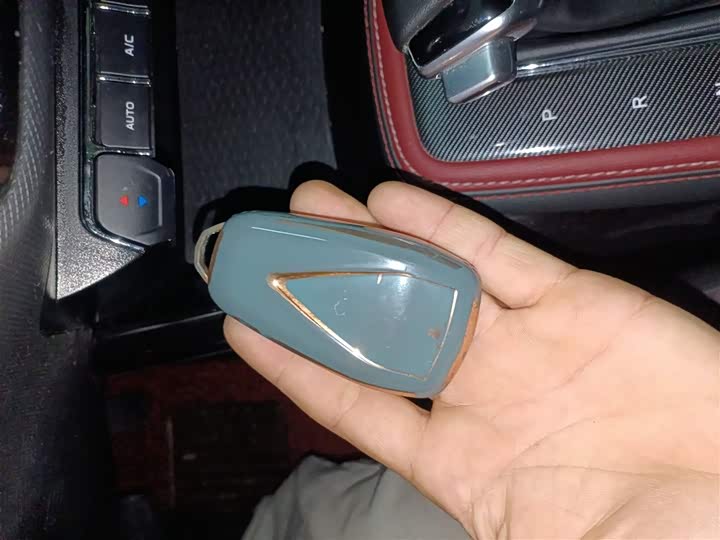 Фото 9 - Changan Oshan X5