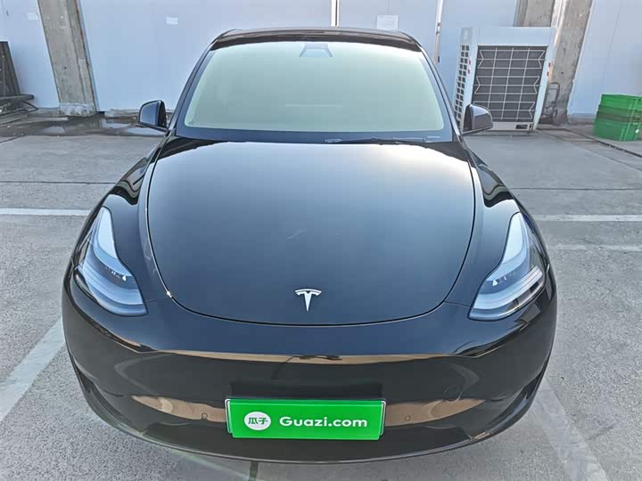 Фото 9 - Tesla Model Y
