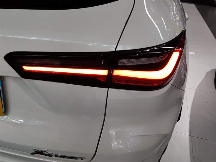 Фото 8 - Changan Oshan X5