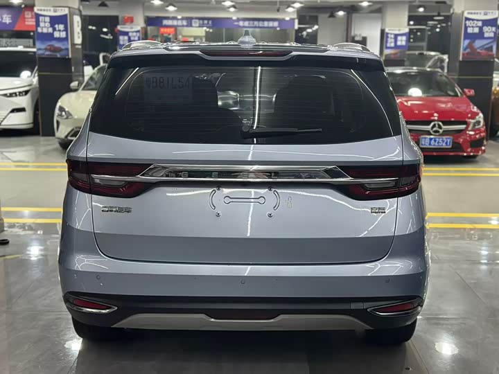 Фото 5 - Geely Jiaji